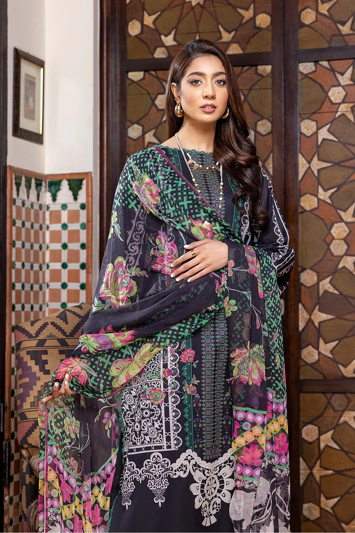 3-Pc Qaus C-Prints Printed Lawn Suit With Chiffon Dupatta QBW22-07-S