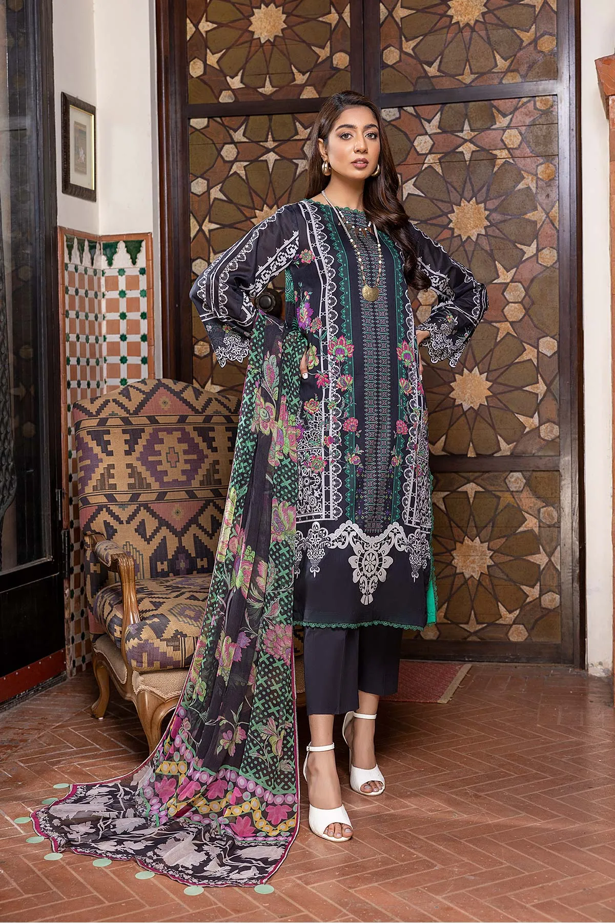 3-Pc Qaus C-Prints Printed Lawn Suit With Chiffon Dupatta QBW22-07-S