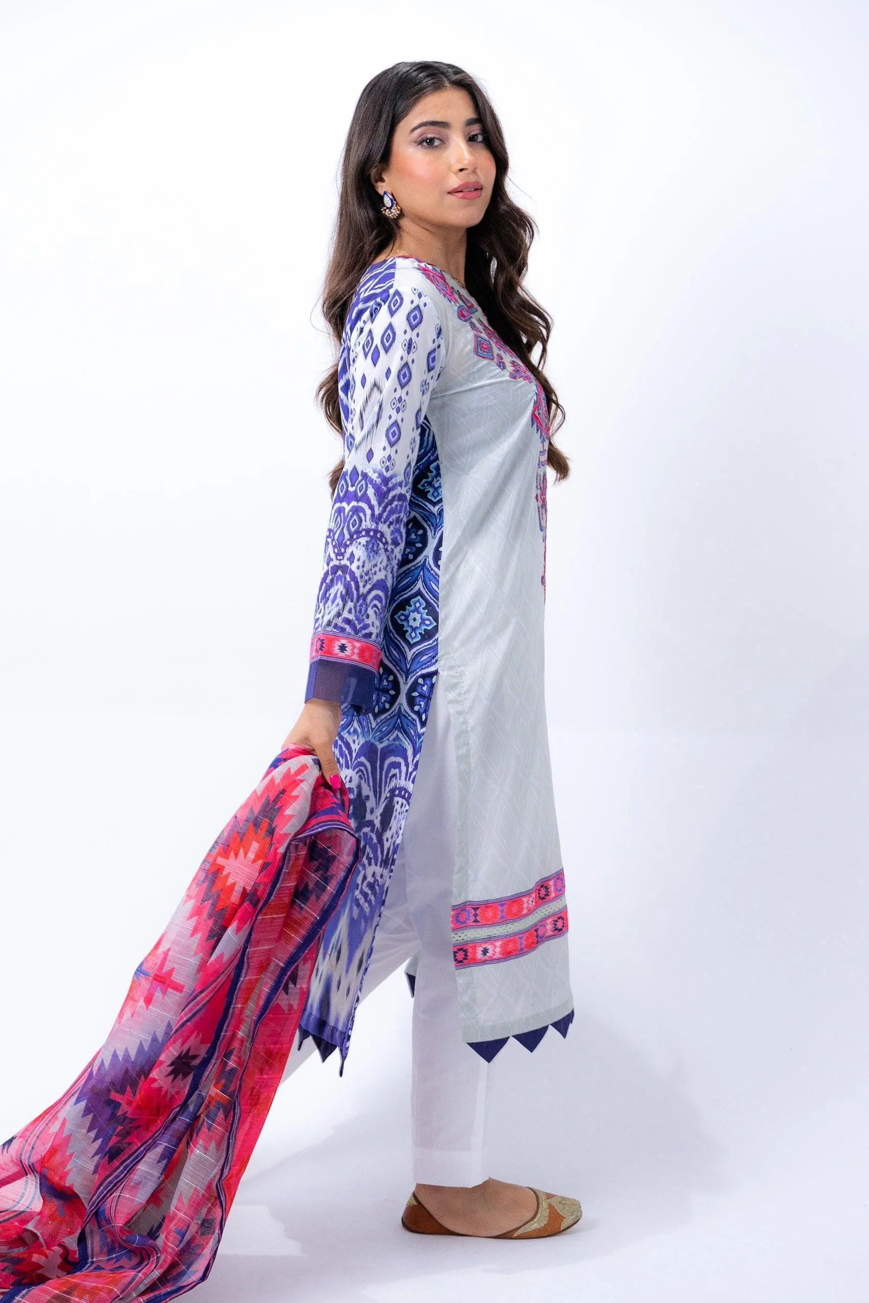 3 PIECE - Printed Embroidered Lawn Suit  KPR- 00446