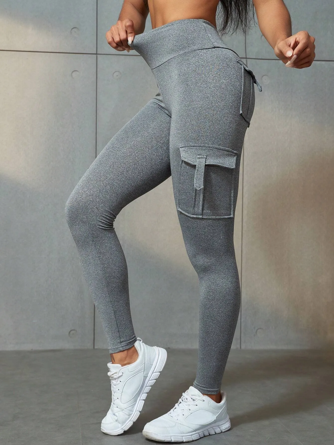 Amelia Flap Pocket Cargo Leggings