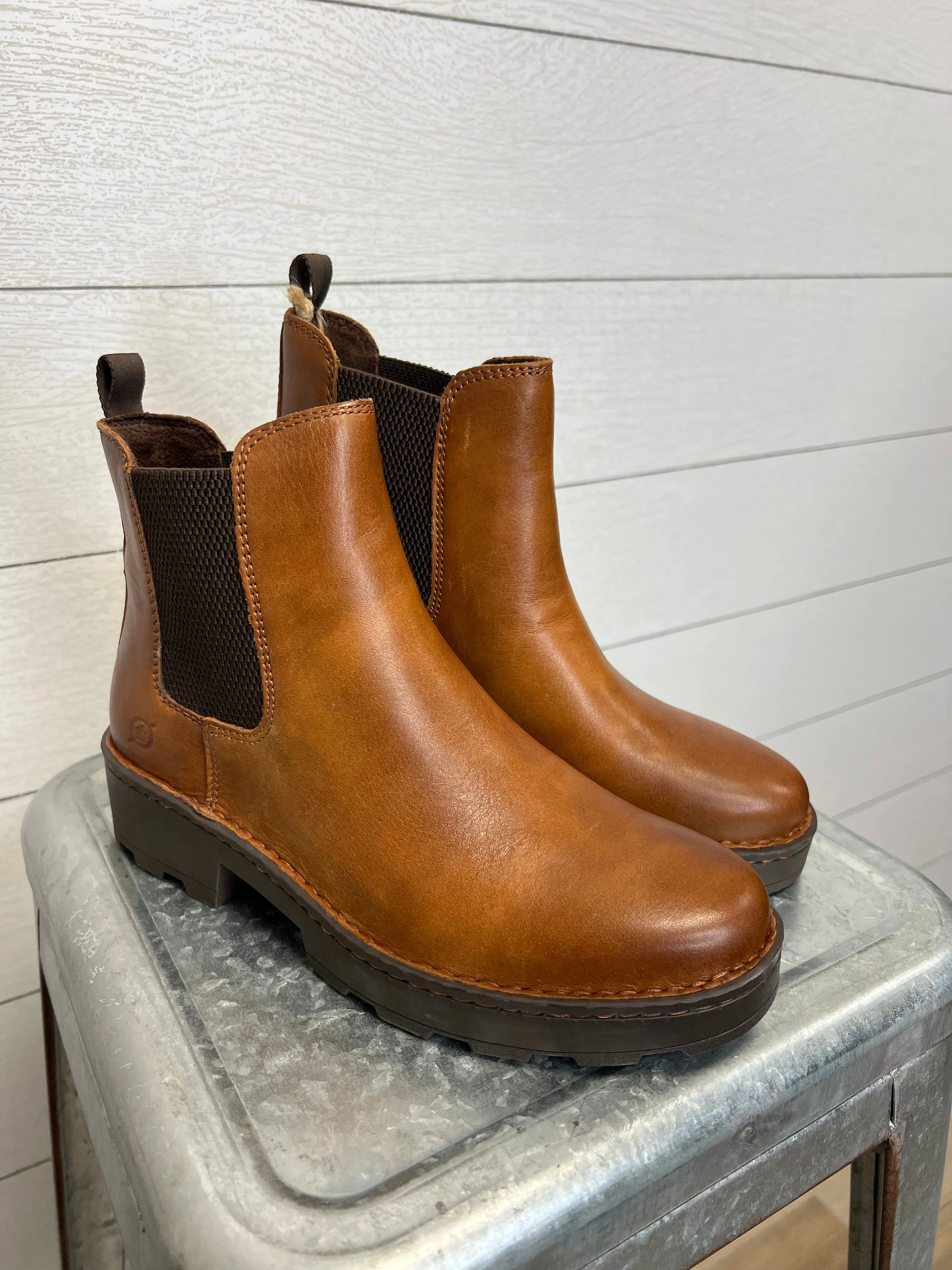 BORN | Verona Boot | BROWN