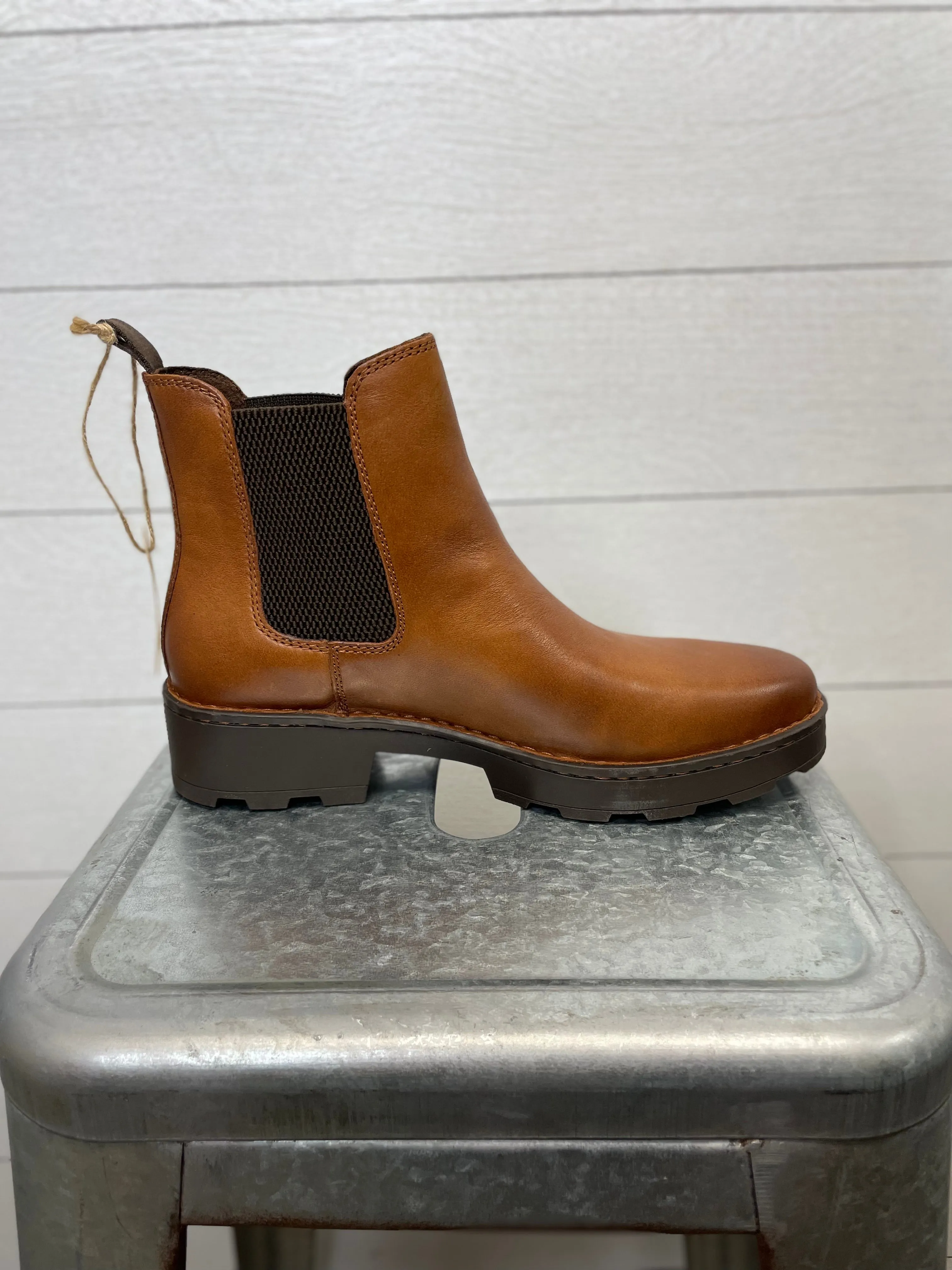 BORN | Verona Boot | BROWN