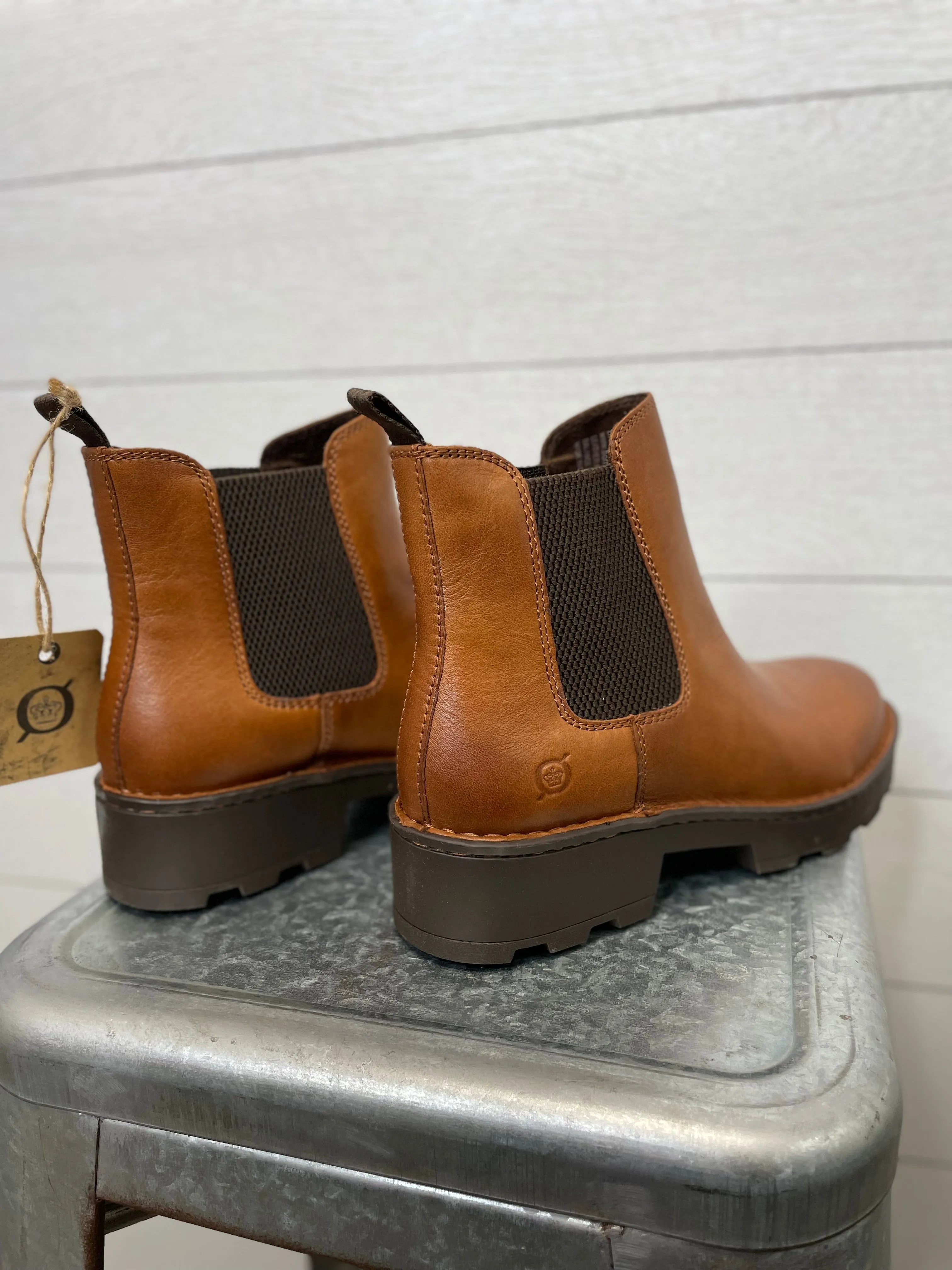 BORN | Verona Boot | BROWN