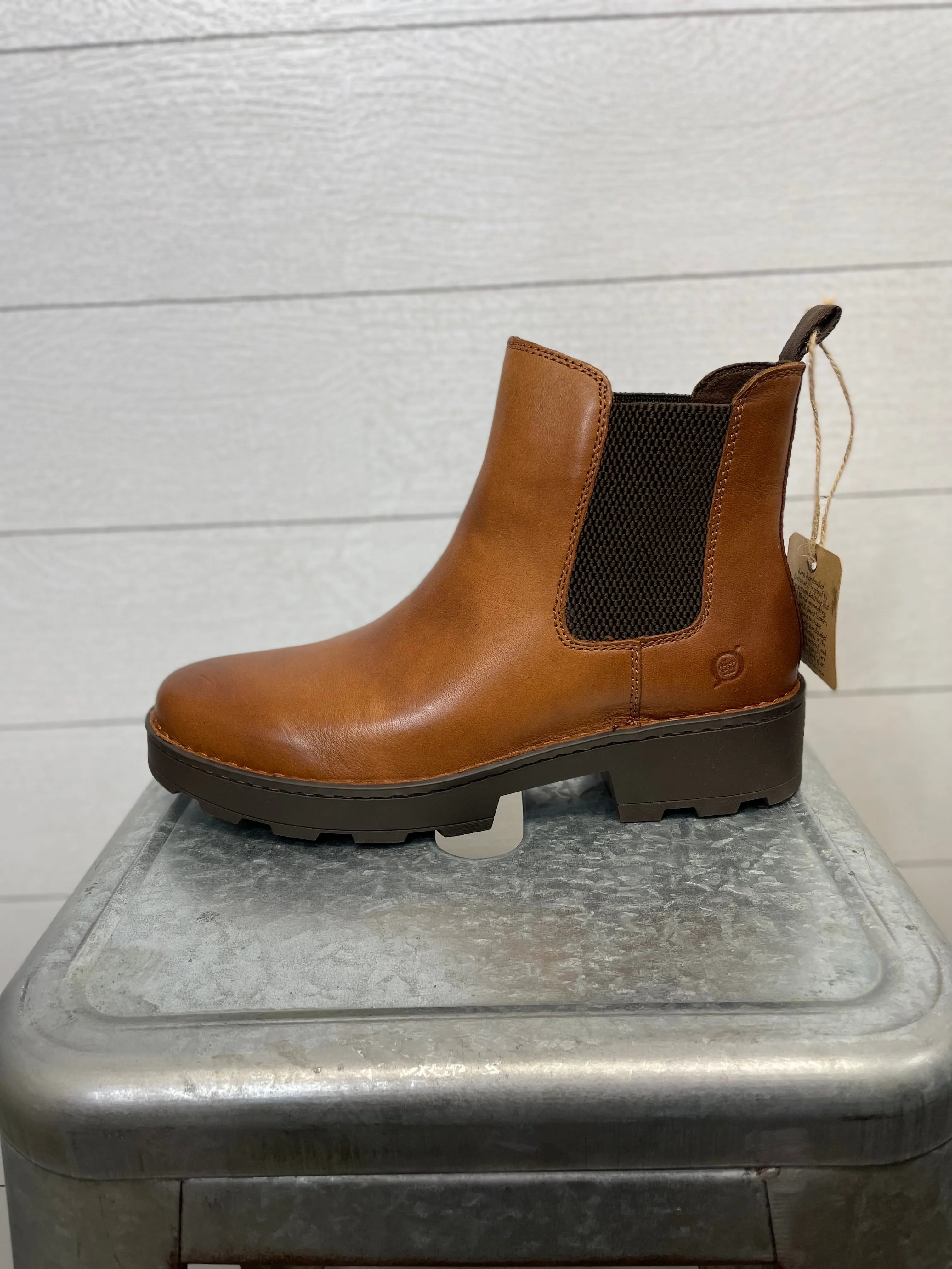 BORN | Verona Boot | BROWN