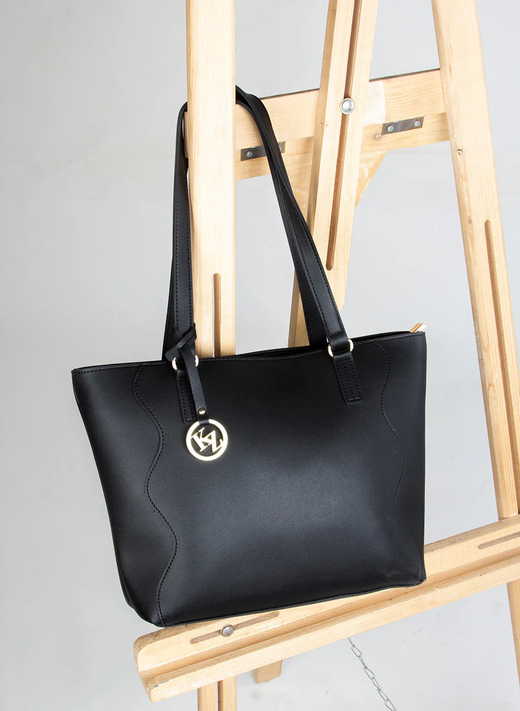 Classic Tote Bag With Pouch