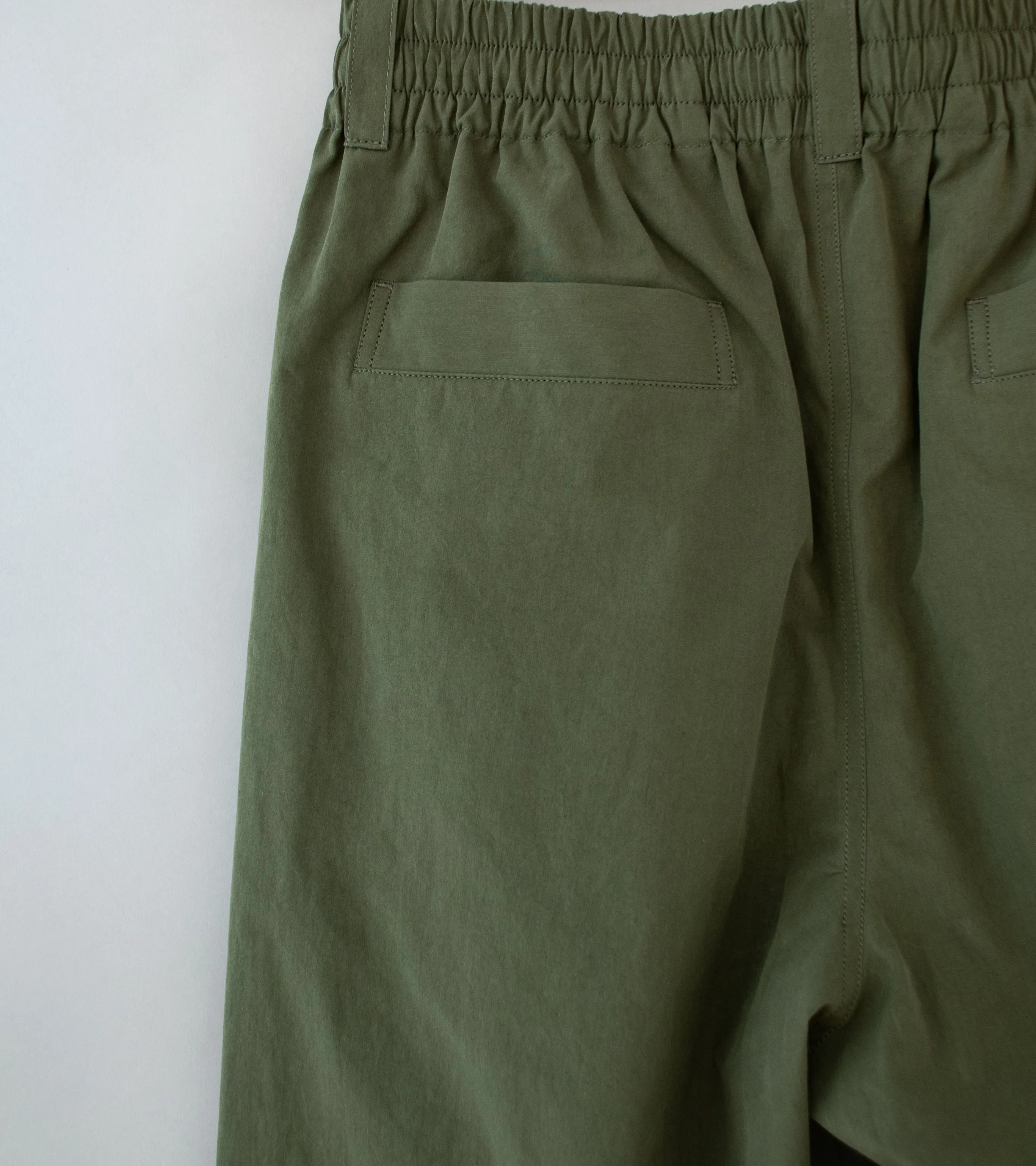 Margaret Howell 'Pull On Trouser' (Khaki Green Dense Cotton Poplin)