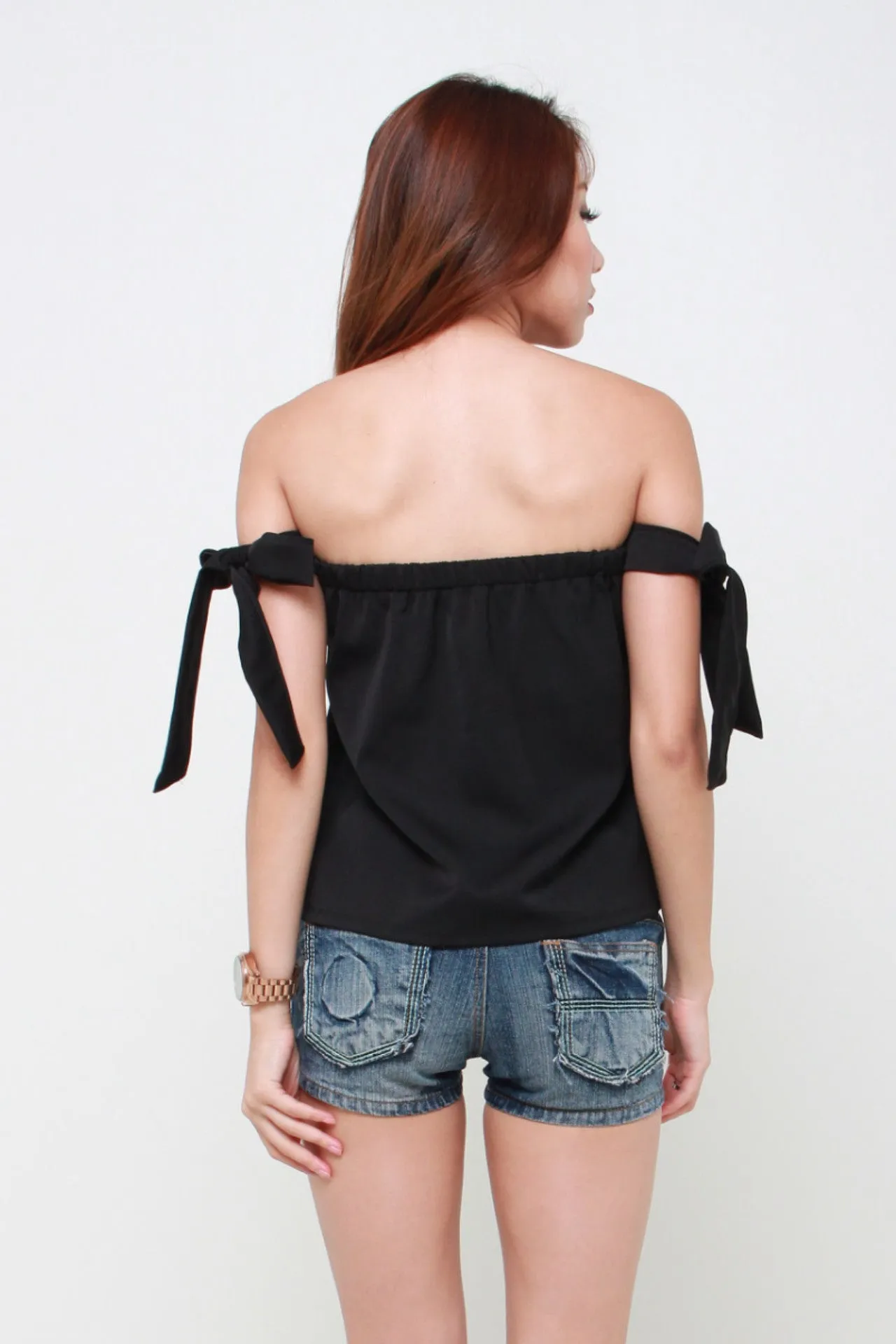 Ribbon Tie Offsie Top in Black