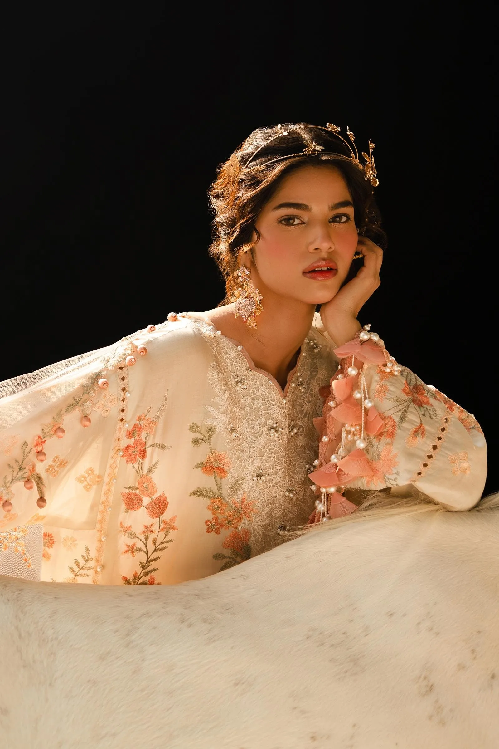 Sana Safinaz Embroidered Luxury Lawn Unstitched 3Pc Suit D-03B