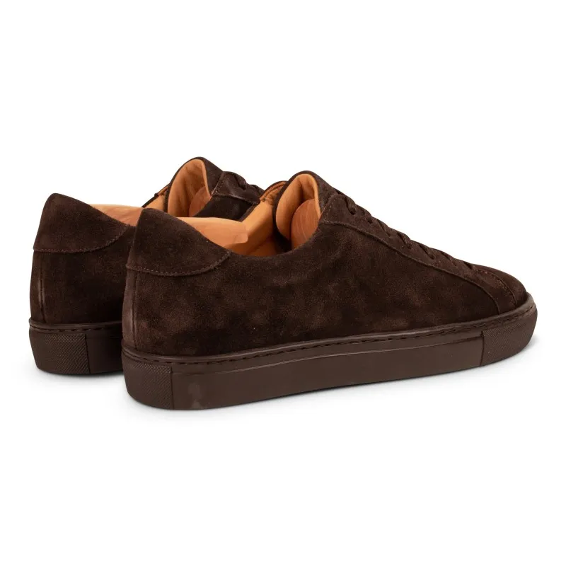 Skolyx Premium sneaker in dark brown suede with dark sole