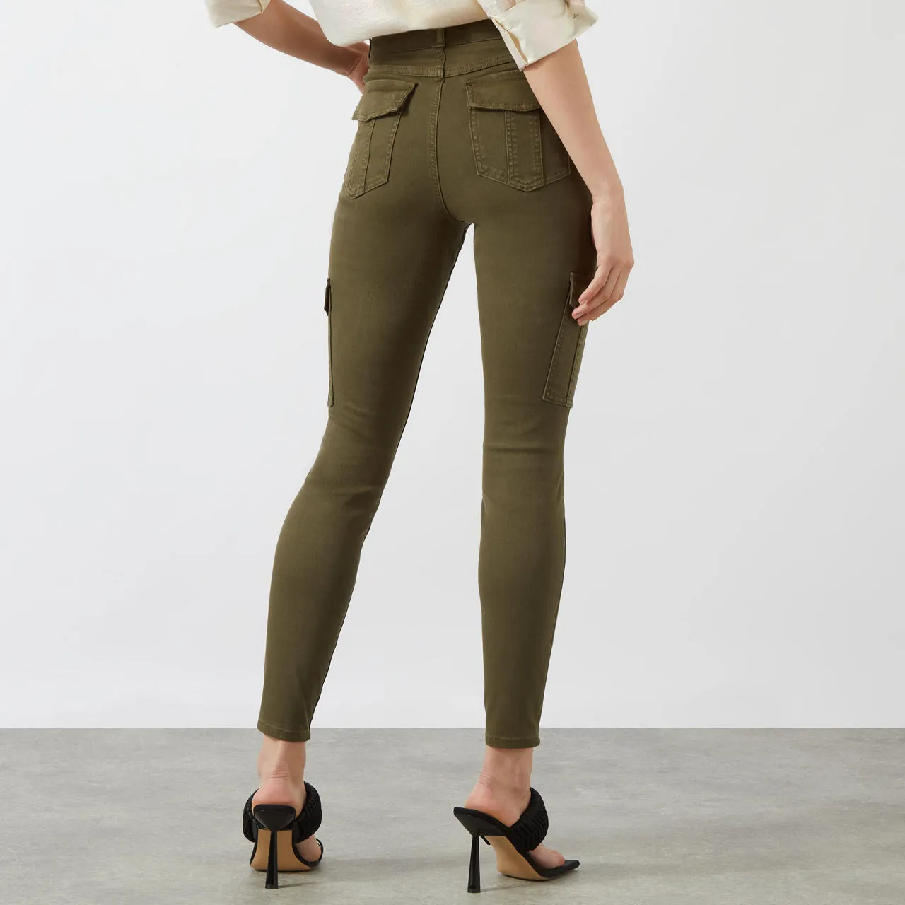 SPANX Cargo Leggings - Olive