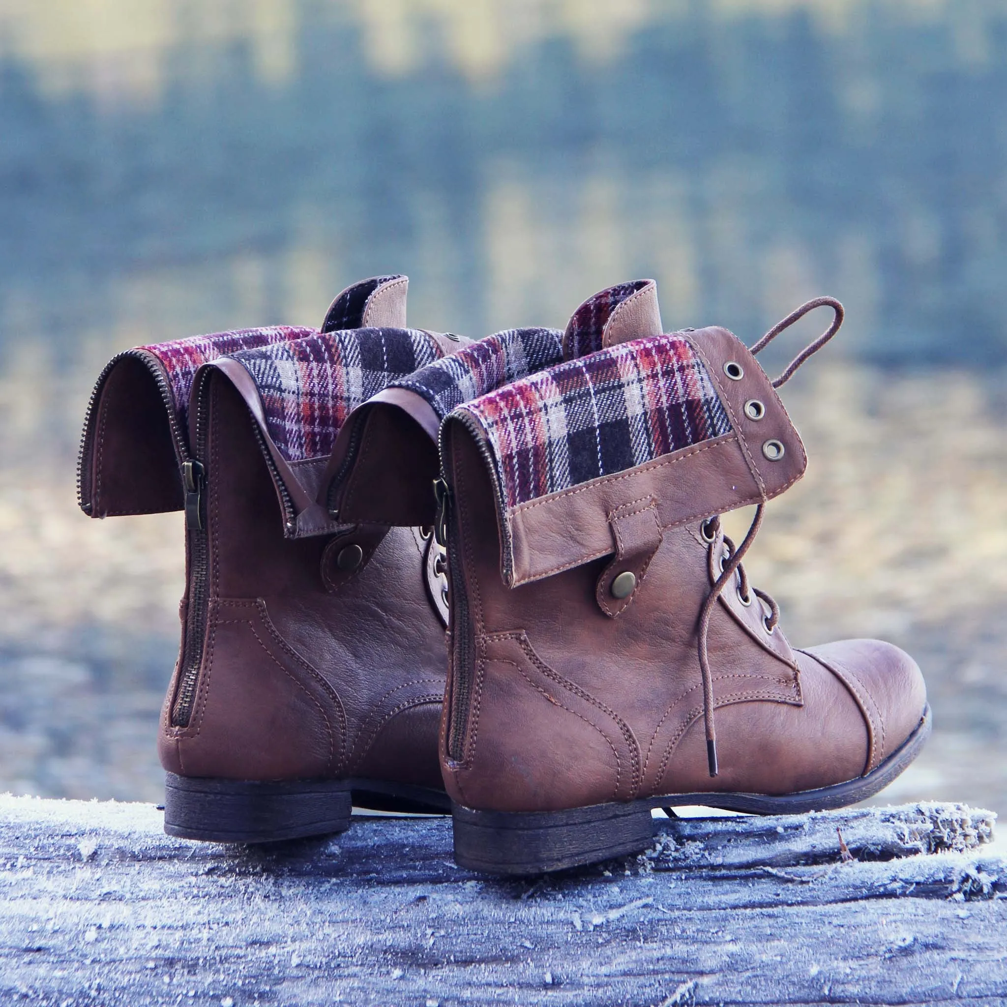 The Lodge Boots in Cedar