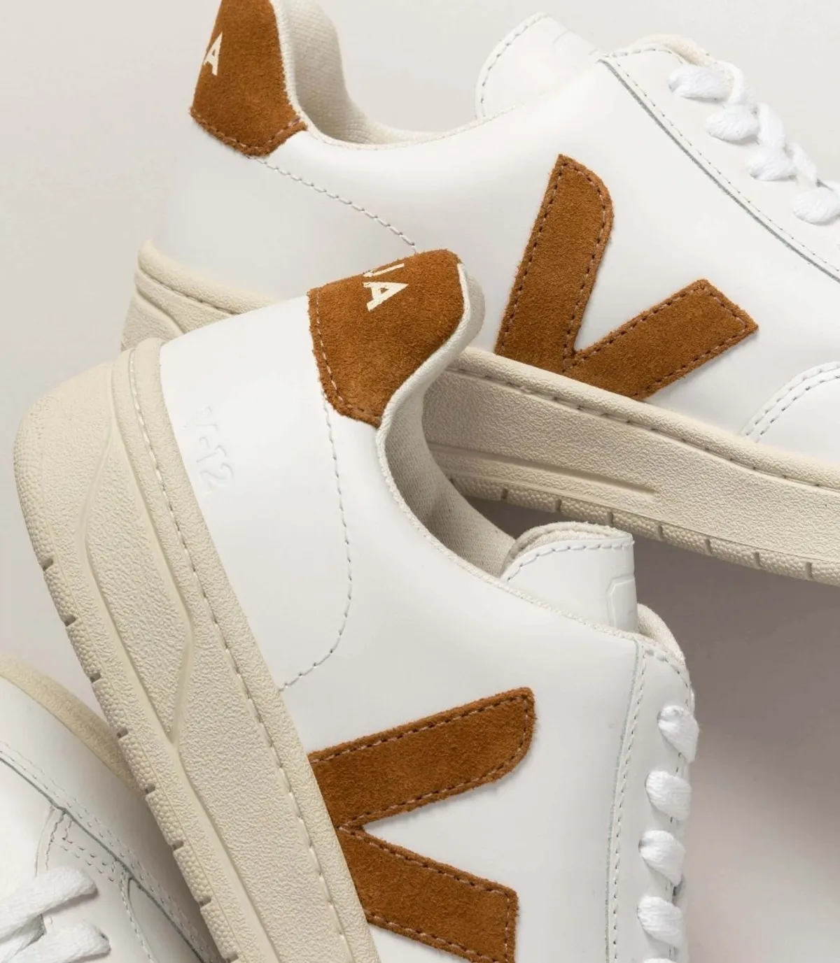 V-12 leather sneaker - Extra White/camel